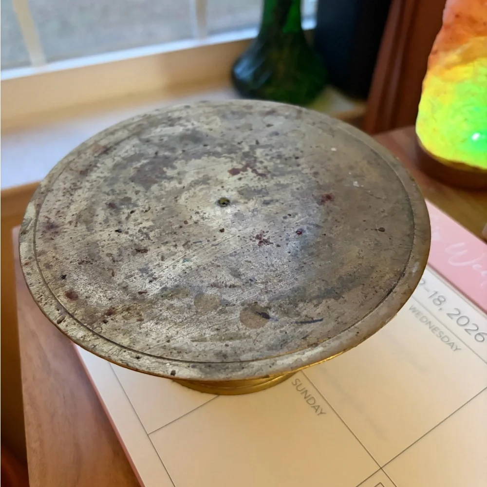 Vintage Brass Pedestal Stand - Picture 3 of 4